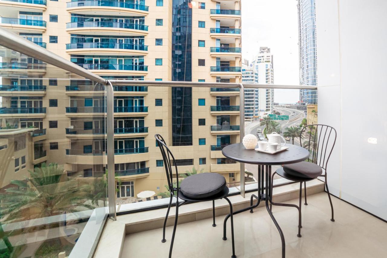 Higuests - Sparkle Towers 2 Dubai Exterior foto